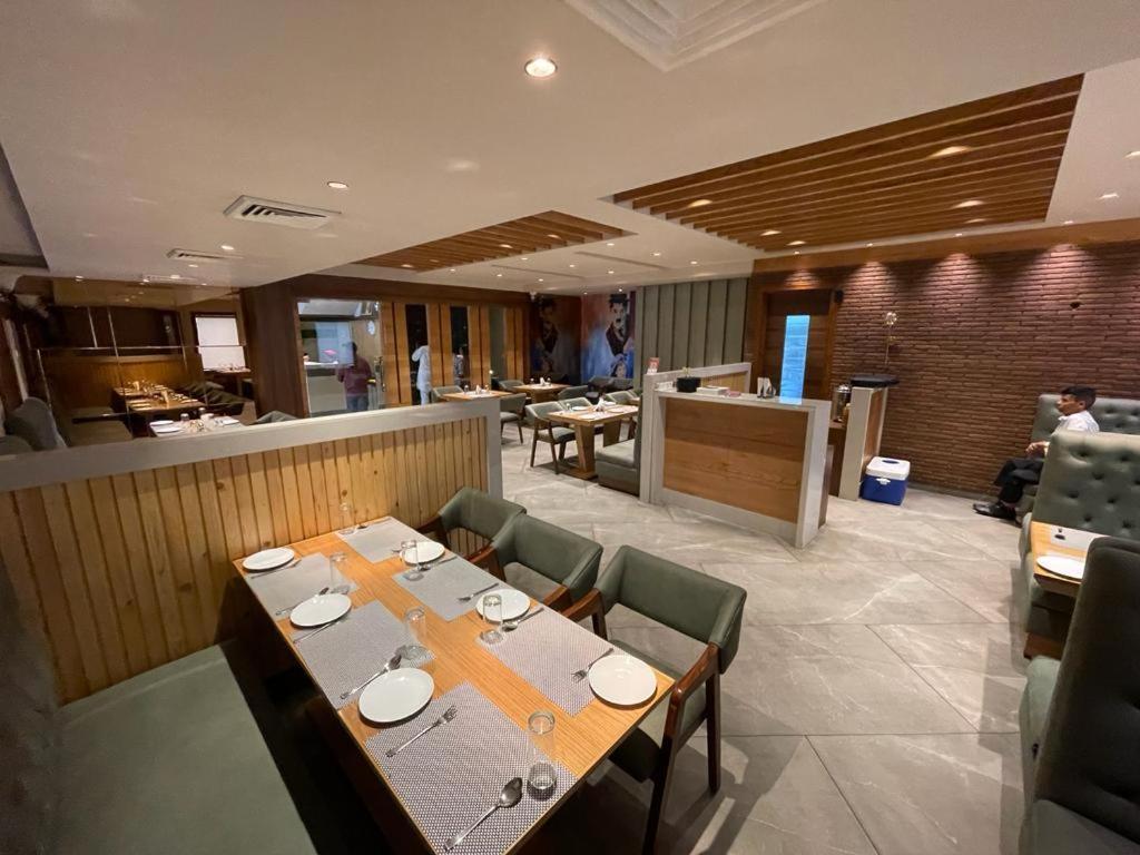 Hotel Endora Patiāla 外观 照片